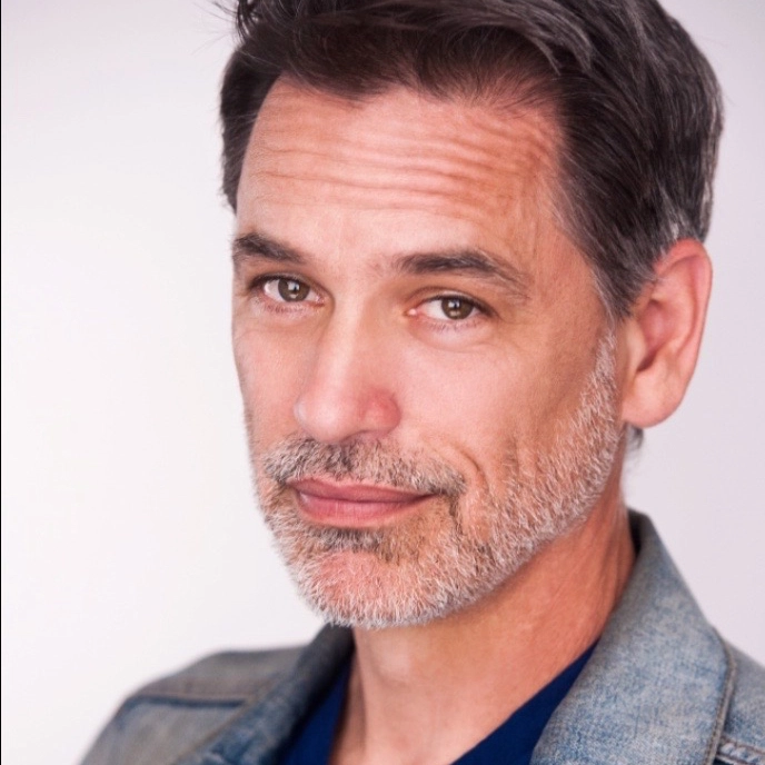 Mark Lewis (Bill)